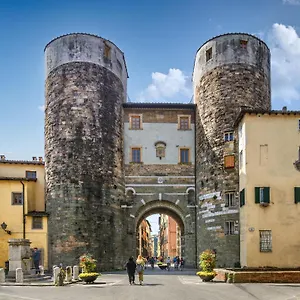 Ilaria 4*, Lucques Italie