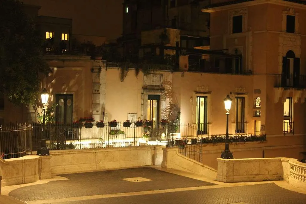 **** מלון רומא Royal Suite Trinita Dei Monti איטליה