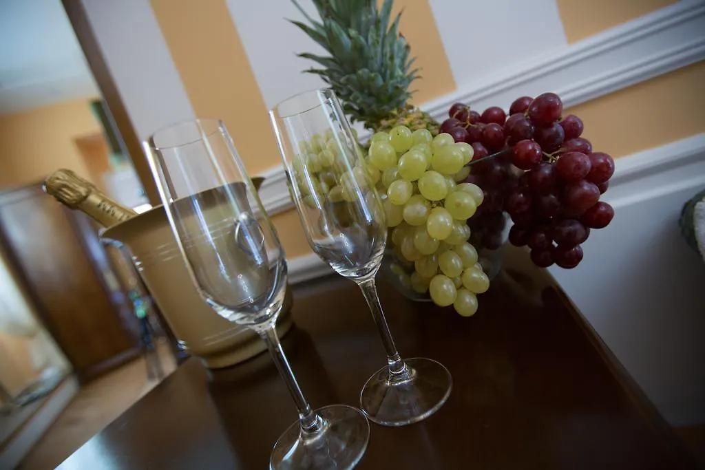 Royal Suite Trinita Dei Monti Rome 4*,